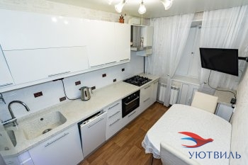 Трехкомнатная квартира на Стачек в Красноуральске - krasnouralsk.yutvil.ru